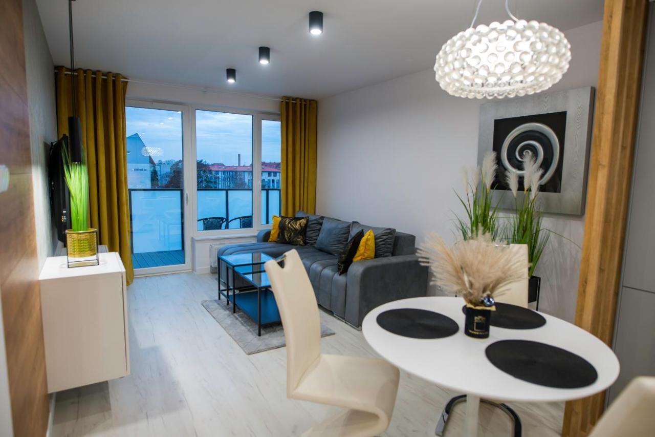 Nowoczesny Apartament Ludova Biskupiec  Exteriör bild