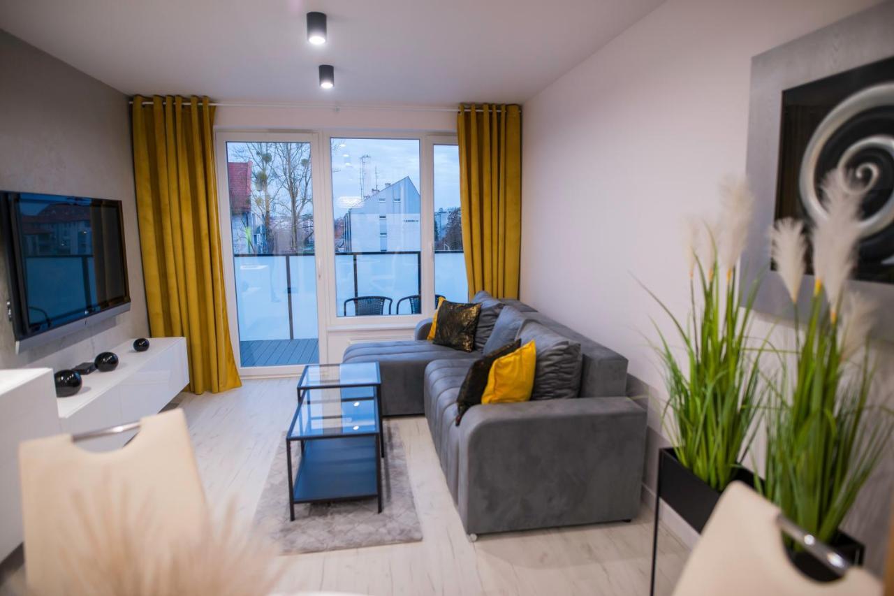 Nowoczesny Apartament Ludova Biskupiec  Exteriör bild