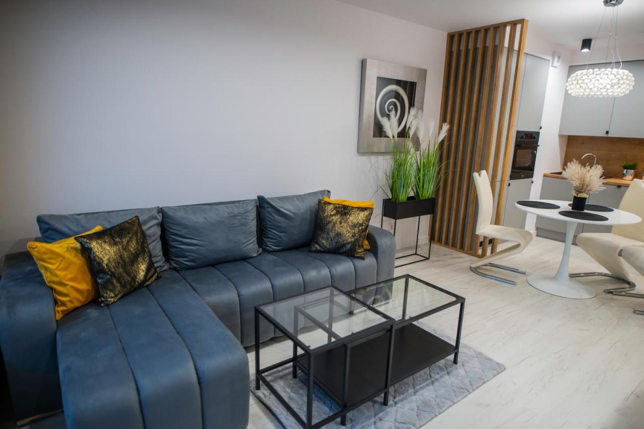 Nowoczesny Apartament Ludova Biskupiec  Exteriör bild